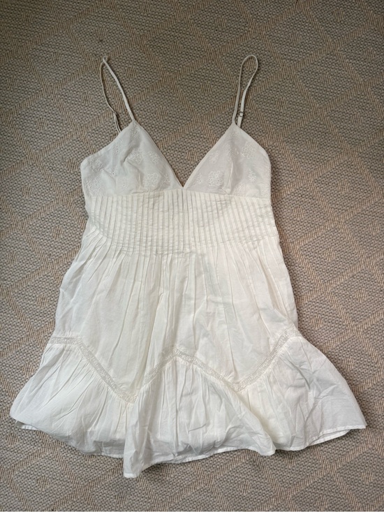 Zara Tops - Zara Cream Lace-Trim Spaghetti Strap V-Neck Camisole Dress